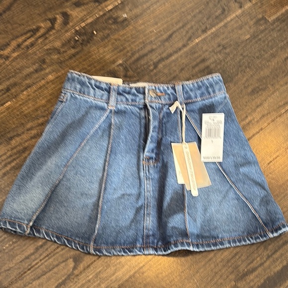 NWT Juniors Denim Mini Skirt by Jessica Simpson (size 7) - Picture 1 of 6